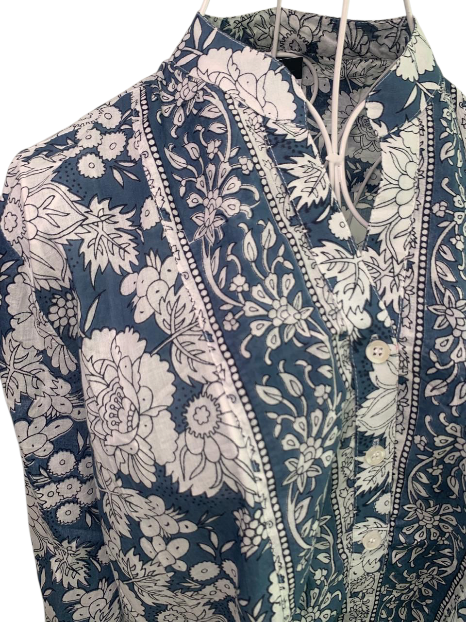 Elize Blue and White Flower Blouse