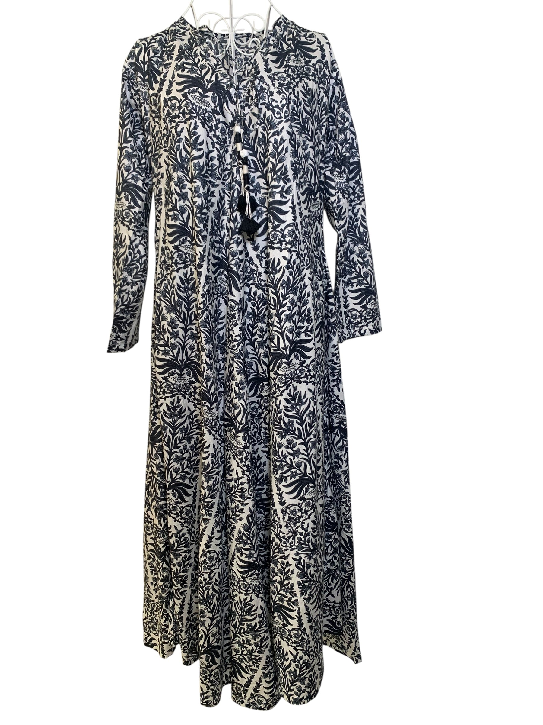 Naya Dress - Grey & White