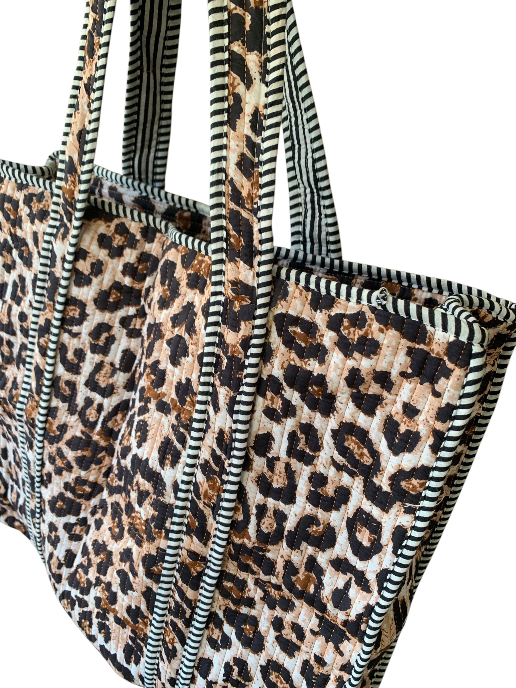 Animal Print ZIP Tote Bag