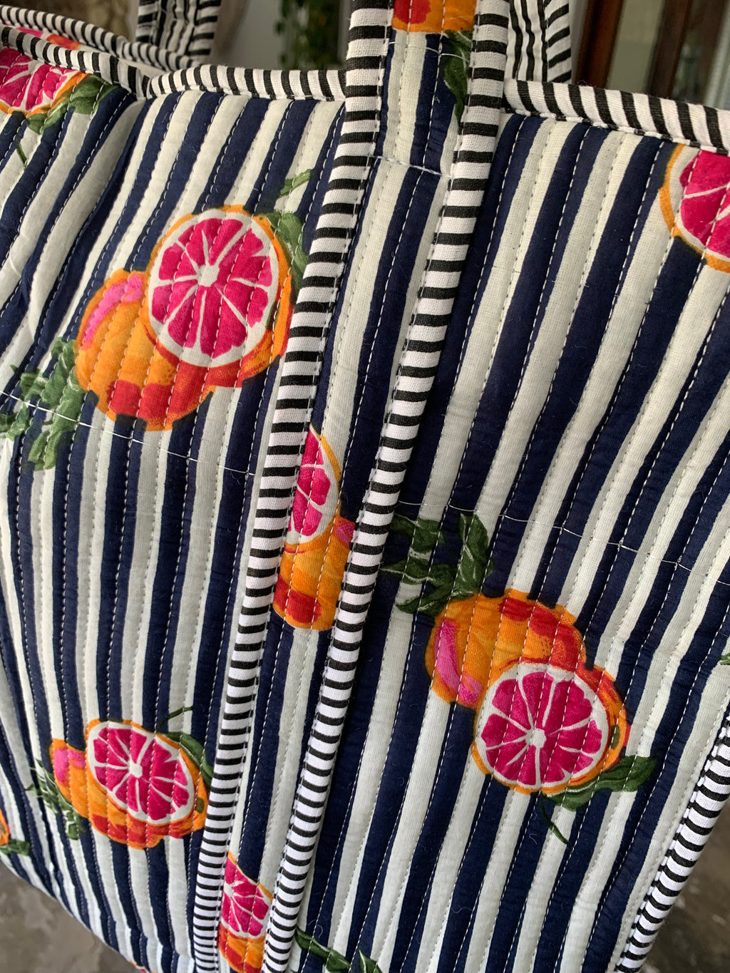 Grapefruit ZIP Tote Bag